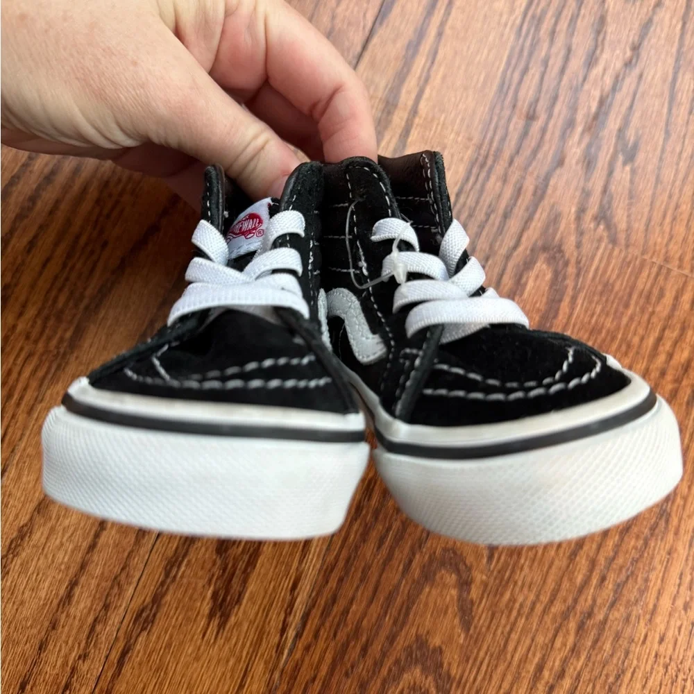 Vans Toddler Sk8-Hi Zip Shoe 4 - Picture 3 of 8